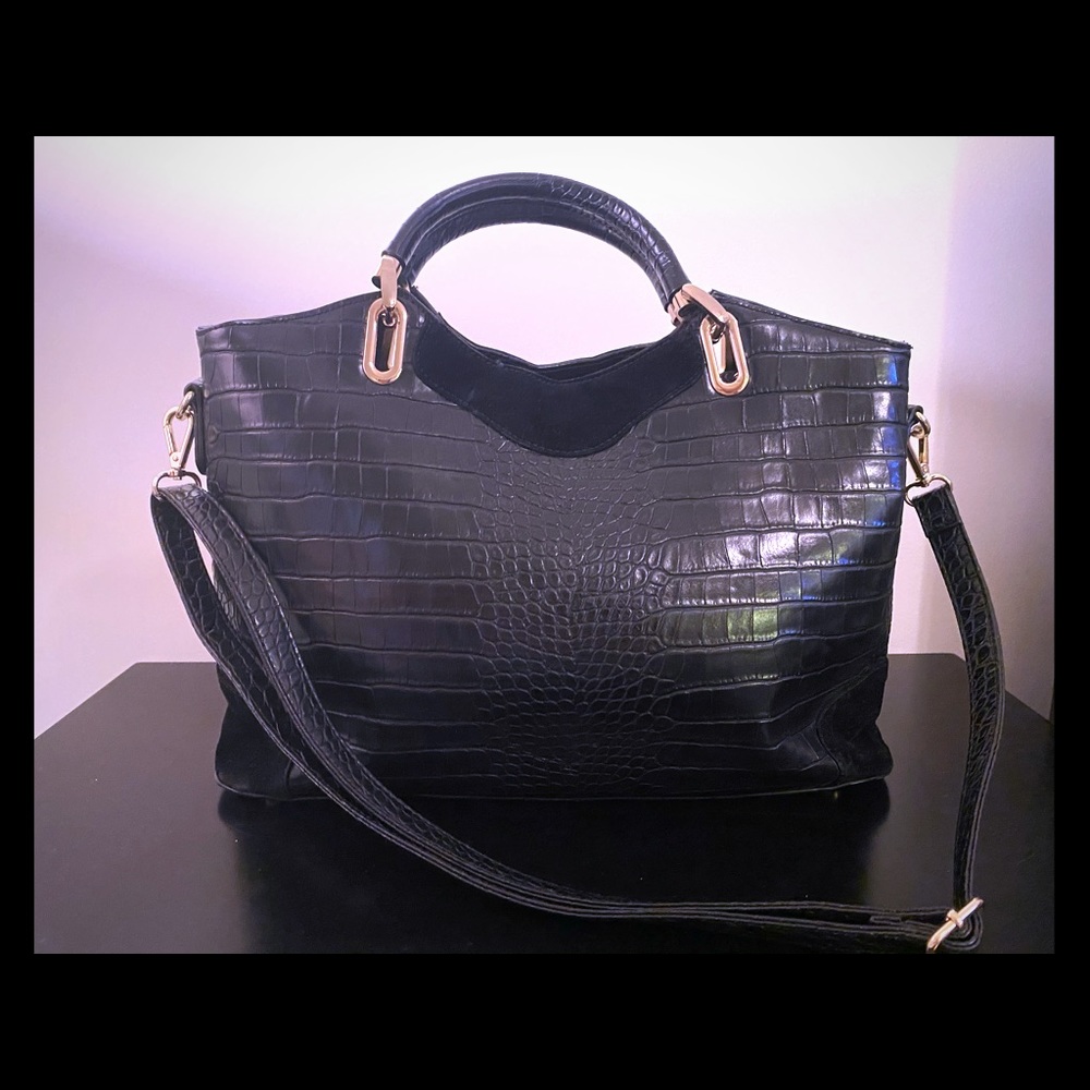 Bebe handbag
